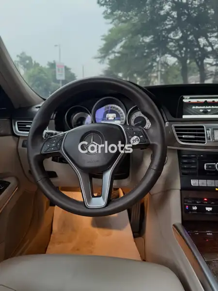 Foreign Used Mercedes-Benz E350 2014 White for sale in Asokoro, Abuja - thumbnail 4