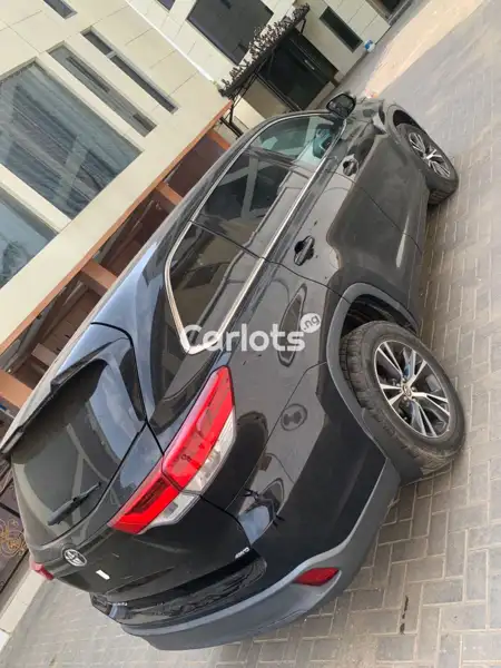 Foreign Used Toyota Highlander 2017 Black for sale in Ikosi, Lagos - thumbnail 3