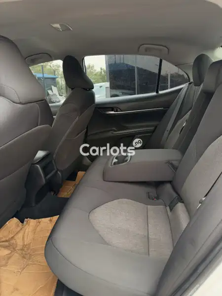 Foreign Used Toyota Camry 2021 White for sale in Asokoro, Abuja - thumbnail 4