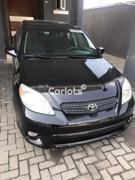 Foreign Used Toyota Matrix 2006 Black for sale in Lekki, Lagos - thumbnail 1