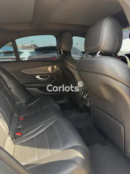 Foreign Used Mercedes-Benz C300 2015 White for sale in Asokoro, Abuja - thumbnail 5