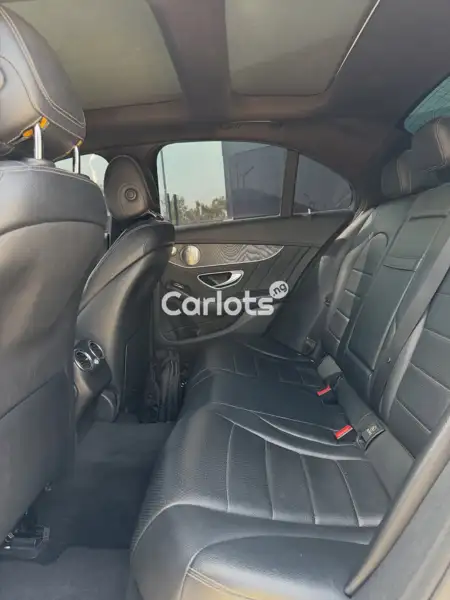 Foreign Used Mercedes-Benz C300 2015 White for sale in Asokoro, Abuja - thumbnail 6
