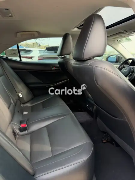 Foreign Used Lexus IS 250 2015 Black for sale in Asokoro, Abuja - thumbnail 6