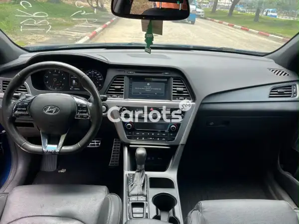 Foreign Used Hyundai Sonata 2016 Blue for sale in Ajah, Lagos - thumbnail 2