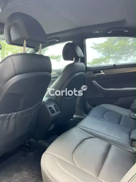 Foreign Used Hyundai Sonata 2016 Blue for sale in Ajah, Lagos - thumbnail 3