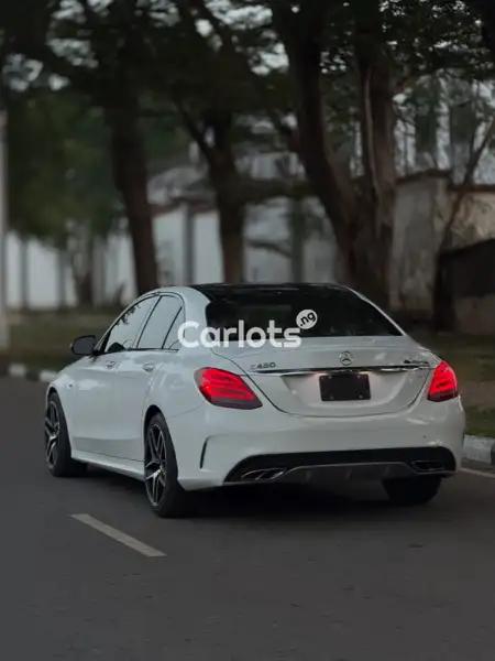 Nigerian Used Mercedes-Benz C450 2016 White for sale in Asokoro, Abuja - thumbnail 7