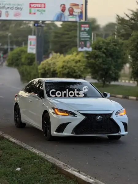 Foreign Used Lexus ES 350 2019 White for sale in Asokoro, Abuja - thumbnail 3