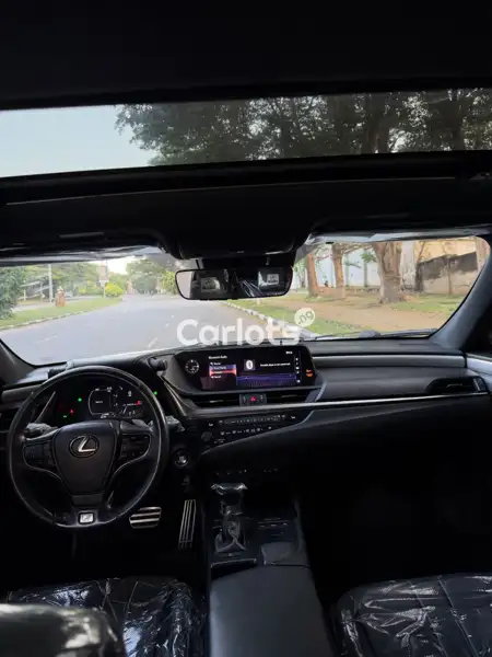 Foreign Used Lexus ES 350 2019 White for sale in Asokoro, Abuja - thumbnail 5