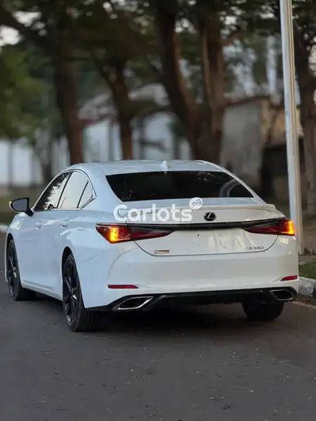 Foreign Used Lexus ES 350 2019 White for sale in Asokoro, Abuja - thumbnail 7