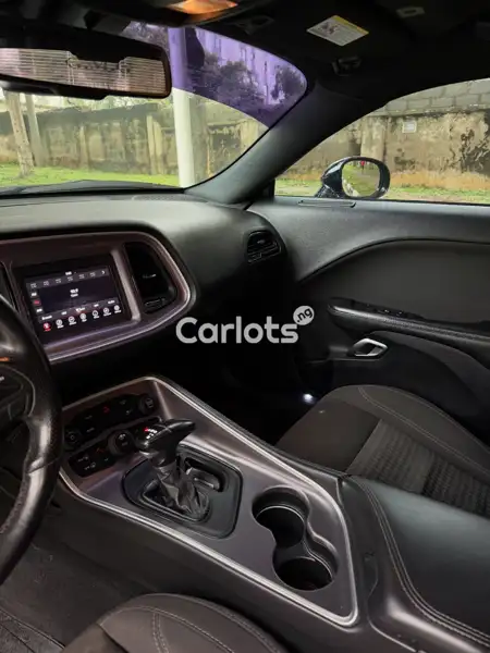 Nigerian Used Dodge Challenger 2018 Black for sale in Asokoro, Abuja - thumbnail 5